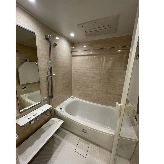 バス・シャワールーム