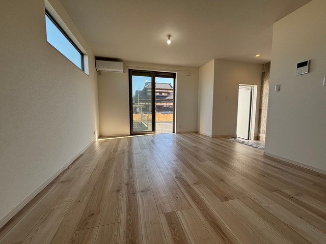 居室・リビング　同タイプの間取りの写真となります。