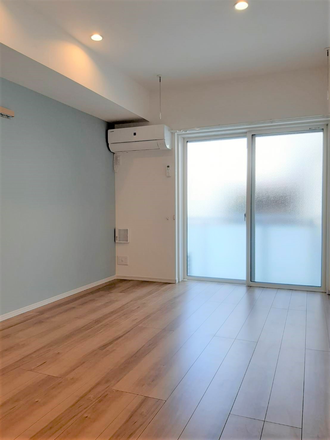 居室・リビング　同タイプ同モデルを使用