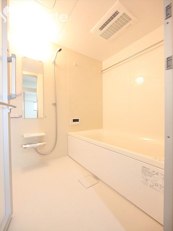 バス・シャワールーム　バスルーム