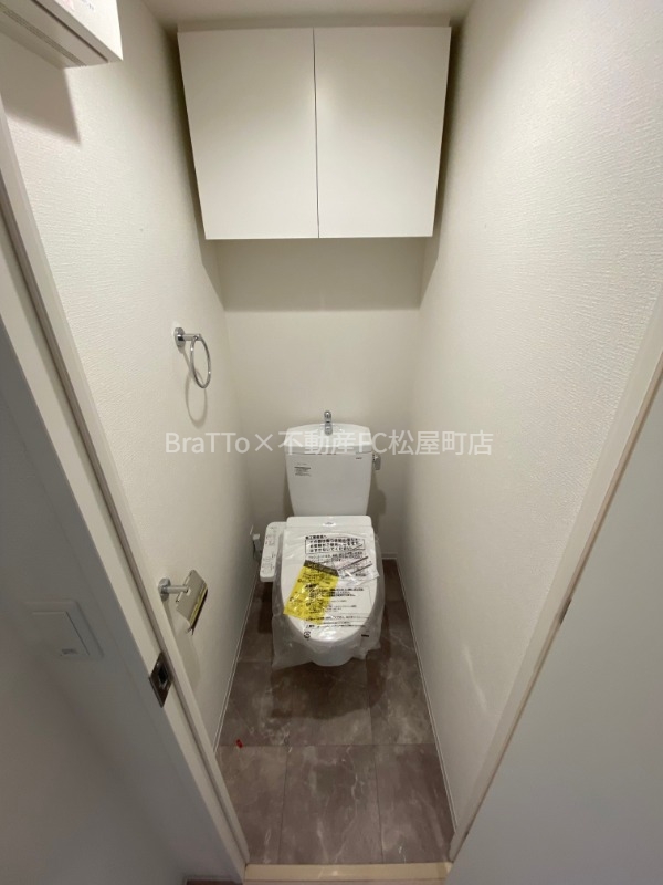 トイレ　トイレ（ウォシュレット付き）