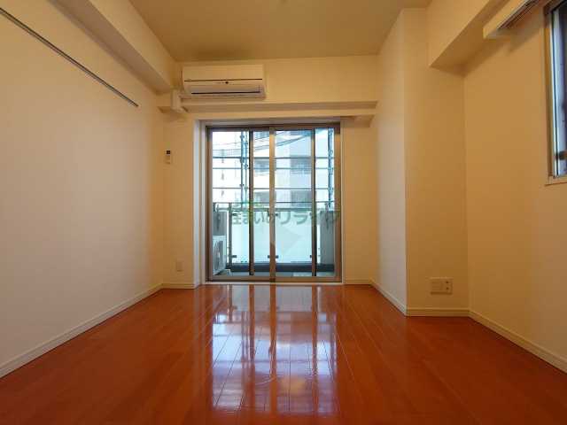 居室・リビング　※別部屋参考写真