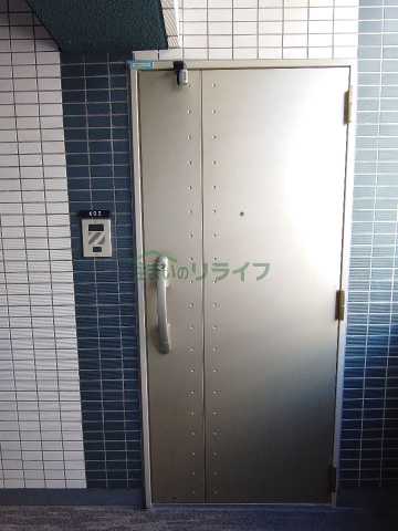 玄関　※別部屋参考写真