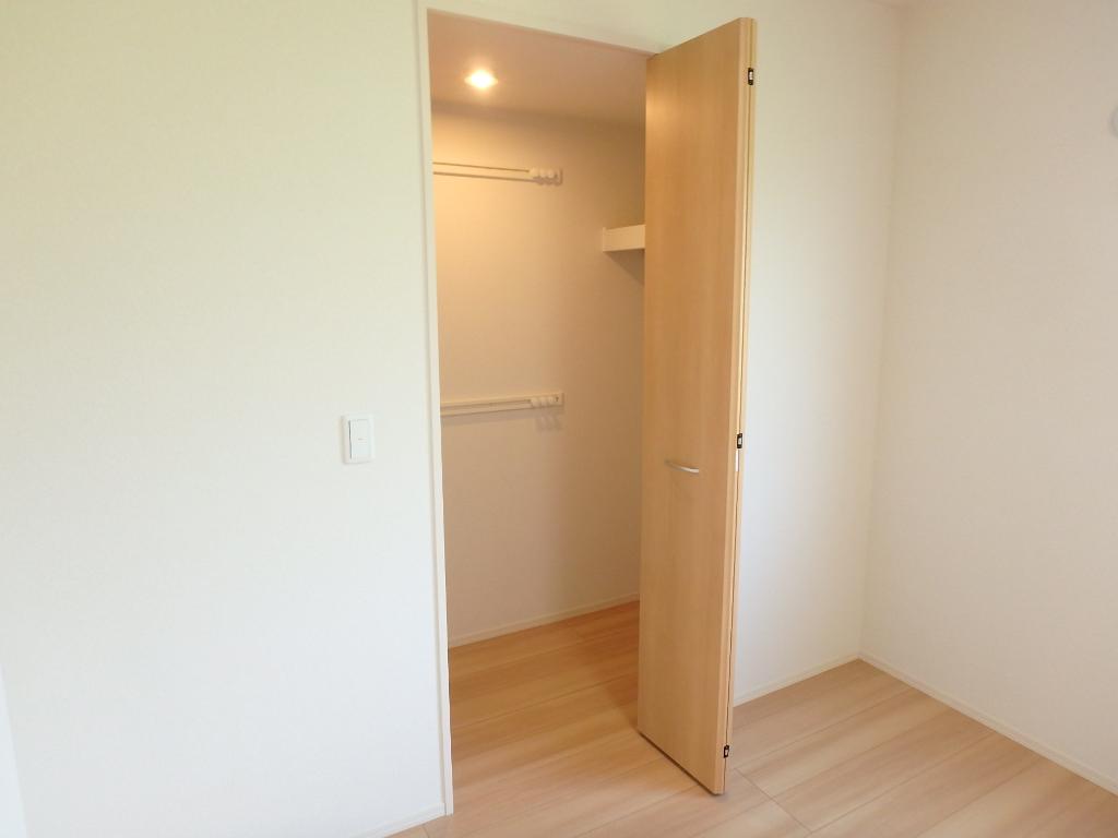 収納　クローゼット