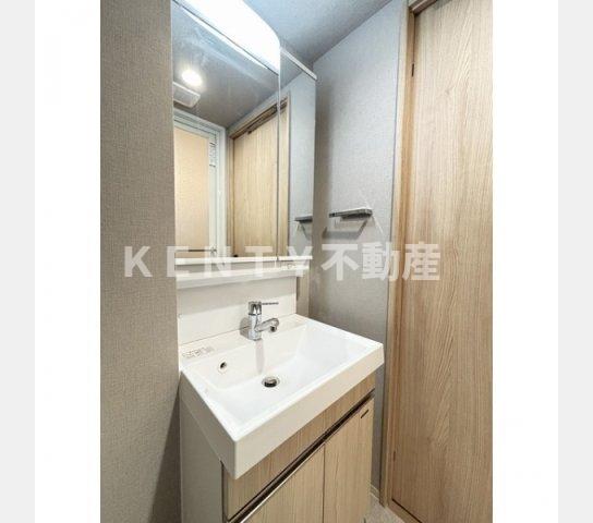 洗面設備　広い洗面スペース