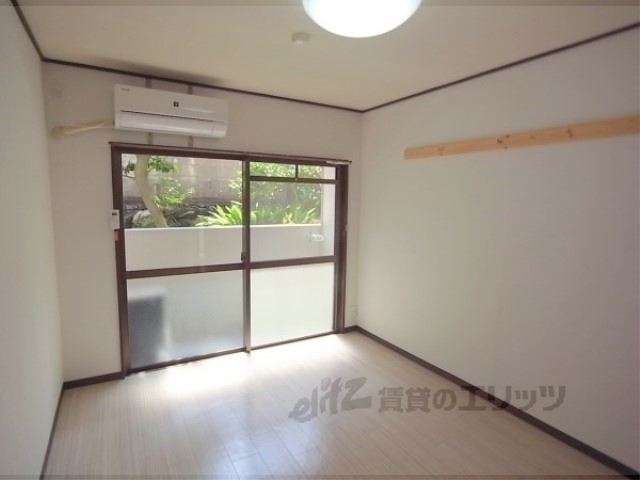 居室・リビング　洋室