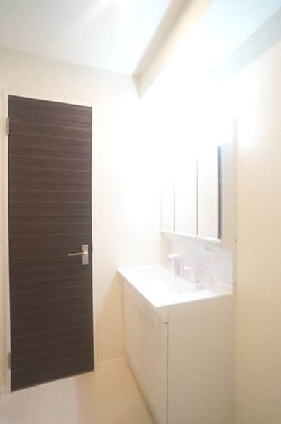 洗面設備　※写真は入居前のものです。