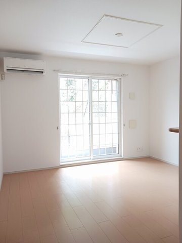 居室・リビング　使いやすい居間です