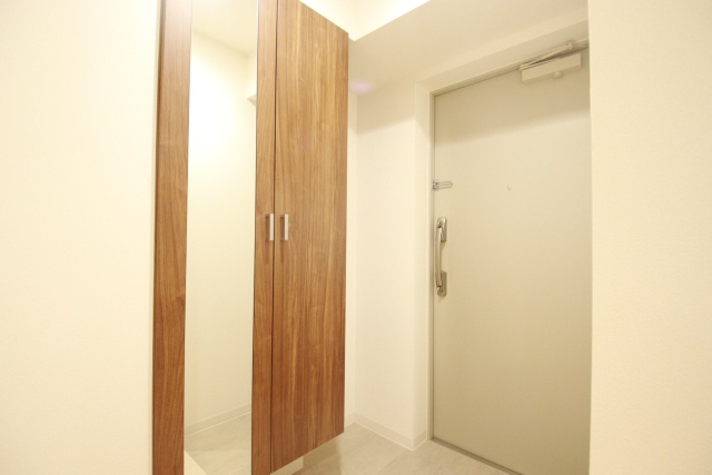 玄関　※別室の参考写真の為、現況優先です。