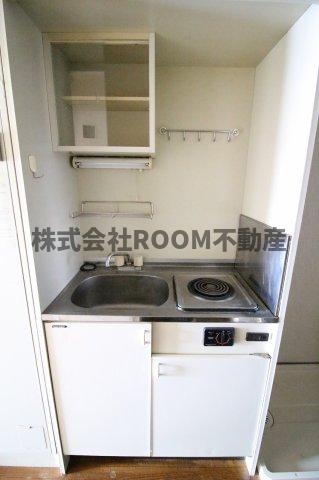 キッチン　コンパクトなキッチンで掃除もラクラク