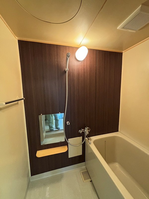 バス・シャワールーム　※別部屋参考写真