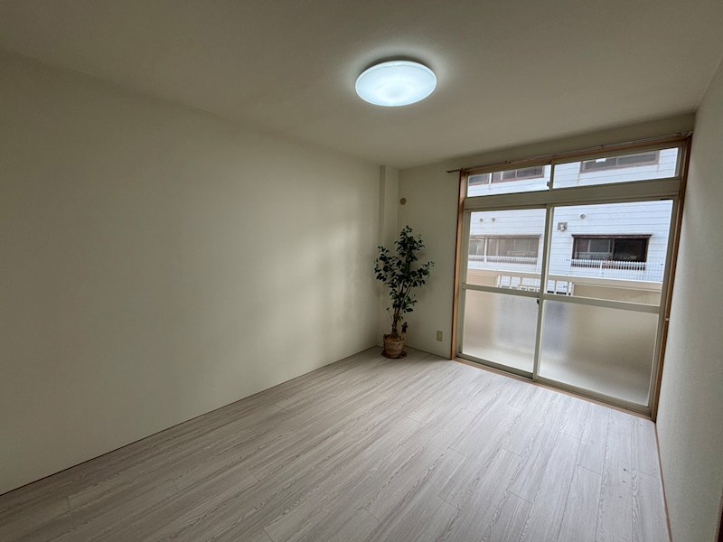 居室・リビング　※別部屋参考写真