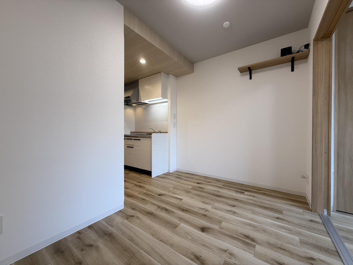 居室・リビング　6.2帖のダイニングキッチンです