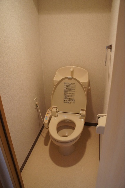 トイレ　温水洗浄便座♪