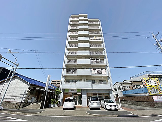 建物外観　鉄筋コンクリート造で安心ですね☆☆