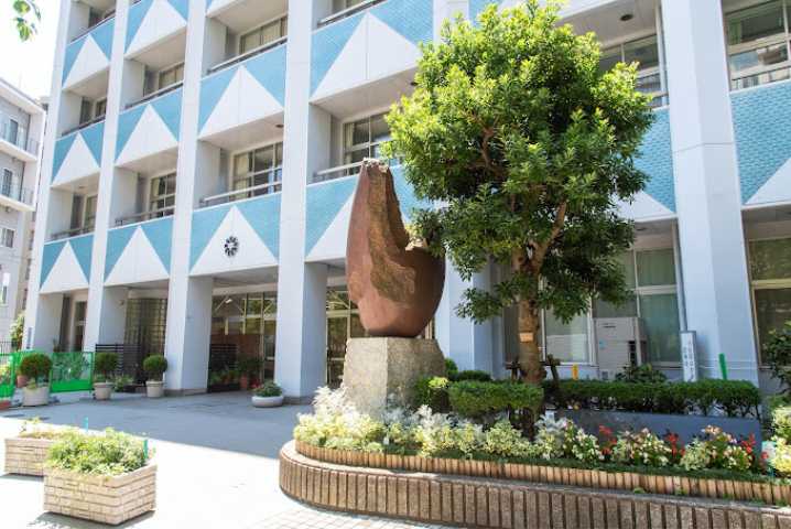 中学校　中央区立佃中学校（中学校）まで203m