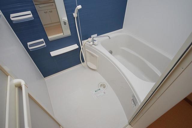 バス・シャワールーム　風呂