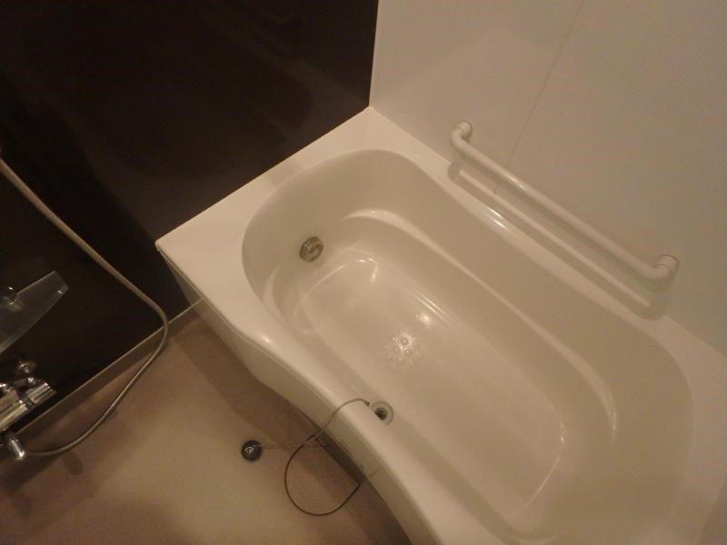 バス・シャワールーム　※別部屋の参考写真です。