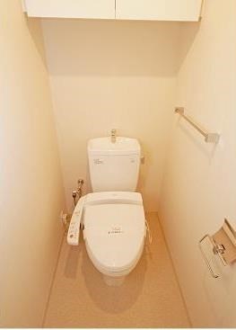 トイレ　※別部屋の参考写真です。