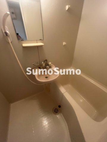 バス・シャワールーム　お風呂で日々の疲れを落としましょう