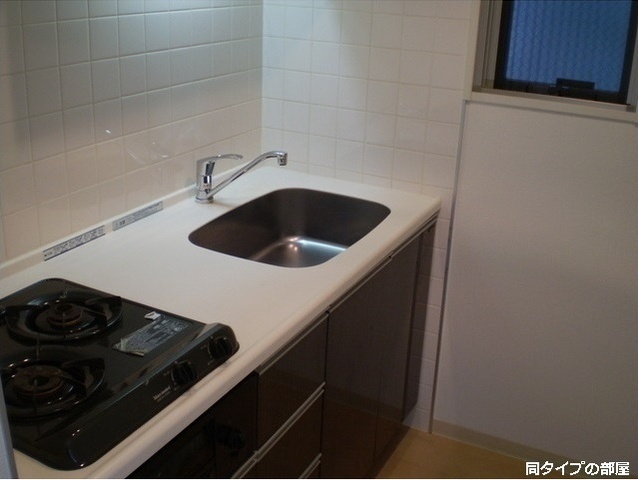キッチン　※同じタイプ別号室参考写真