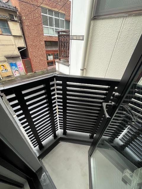 バルコニー　バルコニー