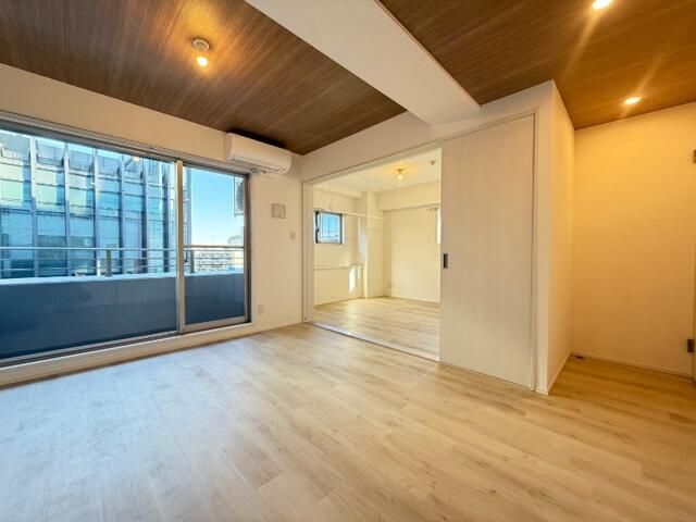 居室・リビング　※別部屋参考写真