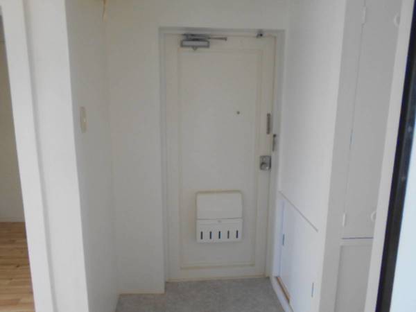 玄関　ビレッジハウスの同一物件・同一タイプの間取りの写真です