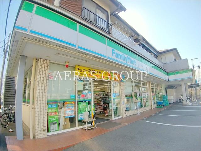 コンビニ　ファミリーマート海田東四丁目店（コンビニ）まで105m