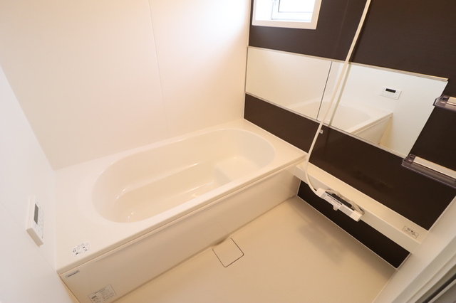 バス・シャワールーム　浴室