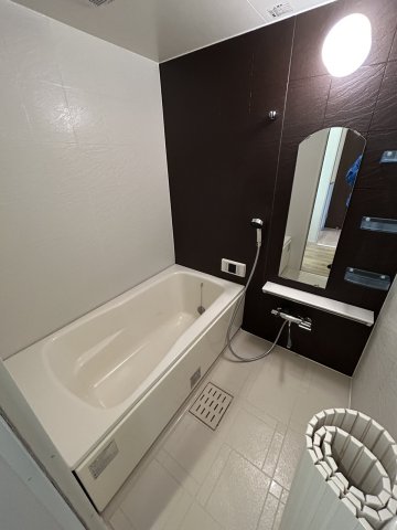 バス・シャワールーム　※別部屋の写真です。現況優先