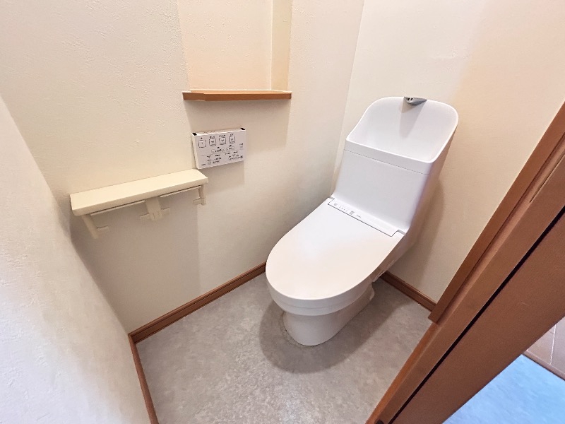 トイレ　トイレ