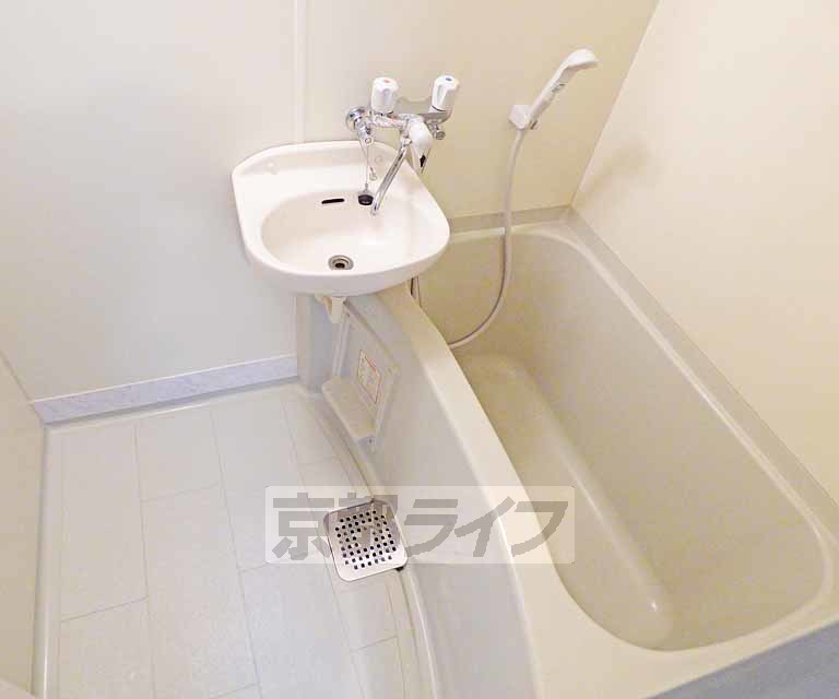 バス・シャワールーム　お風呂です。