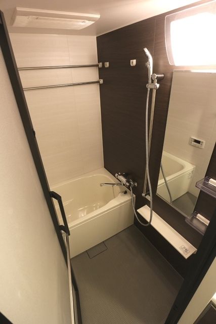 バス・シャワールーム　★お風呂はもちろん乾燥機付き★