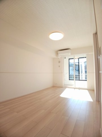 居室・リビング　居間です