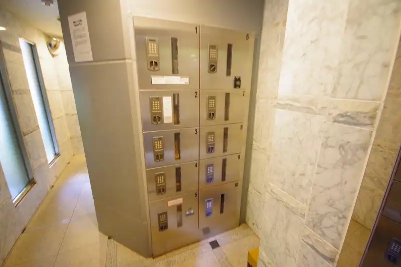 飲食店　タリーズコーヒー日本赤十字社医療センター店（飲食店）まで493m