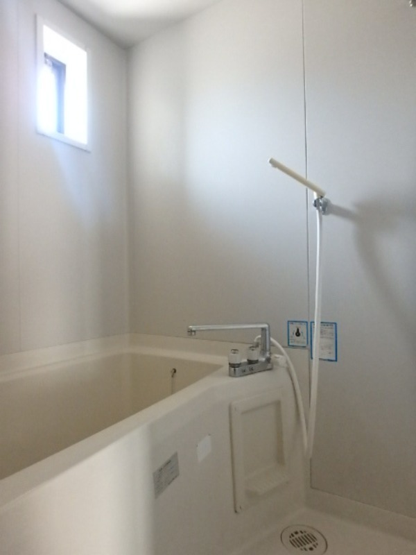 バス・シャワールーム　図面と現状に相違がある場合には現状を優先