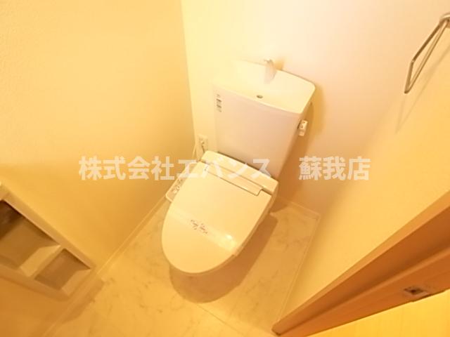 トイレ　清潔感のあるトイレです