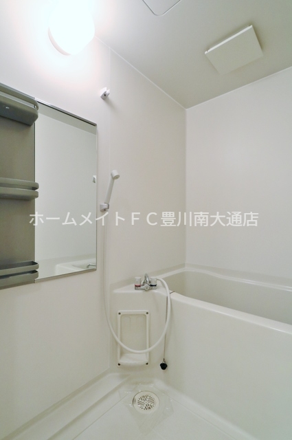 バス・シャワールーム　同型別部屋写真