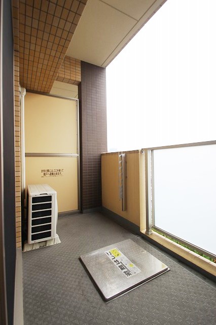 バルコニー　同物件別室です。