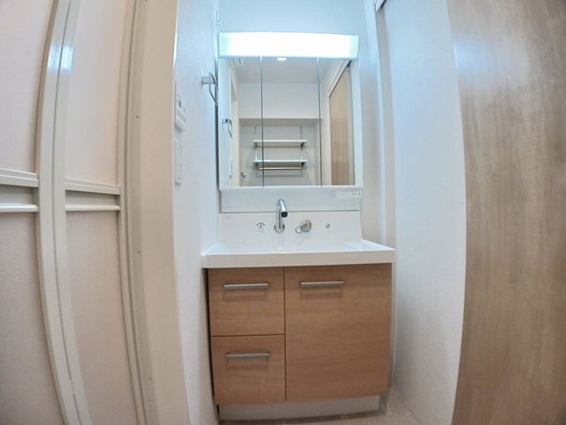 洗面設備　同物件他部屋写真 反転の場合有現況優先