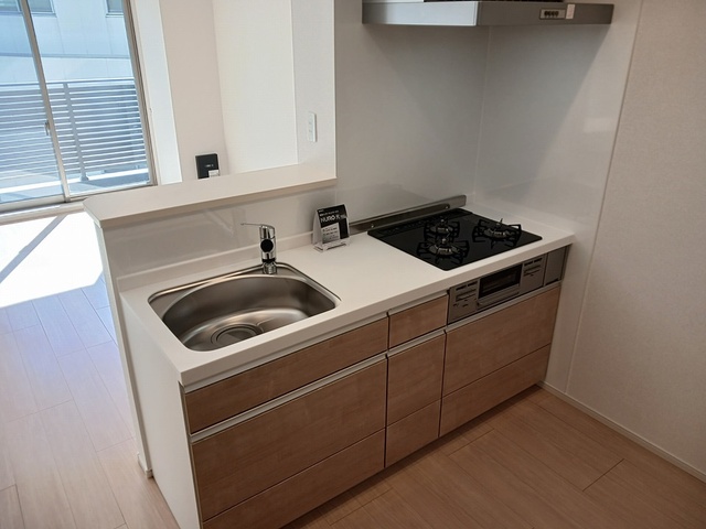 キッチン　同物件他部屋写真 反転の場合有現況優先