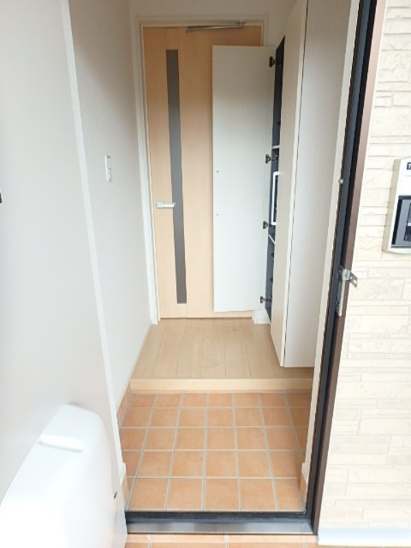 玄関　図面と現状に相違がある場合には現状を優先