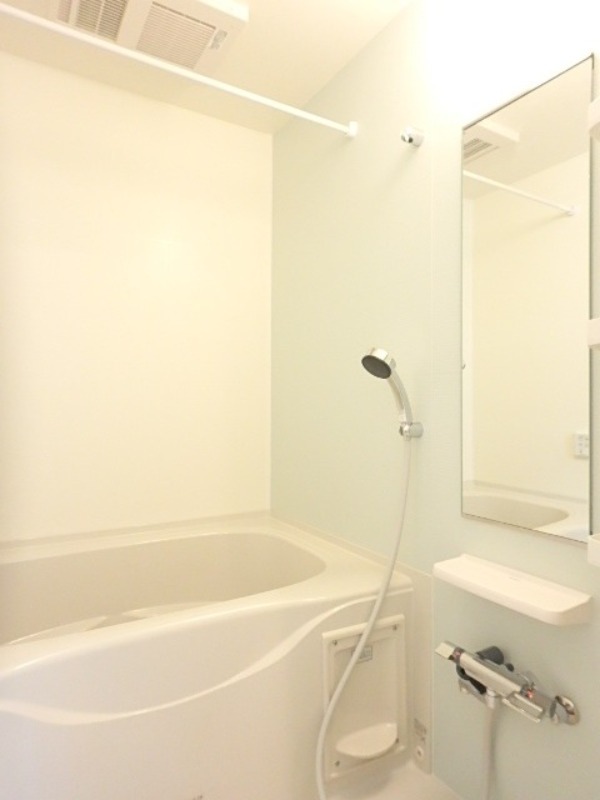 バス・シャワールーム　図面と現状に相違がある場合には現状を優先