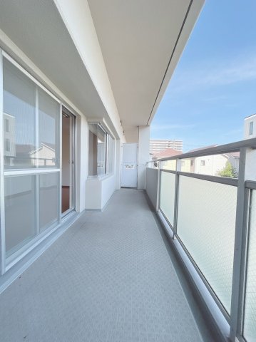 バルコニー　同物件、別号室の参考写真です。