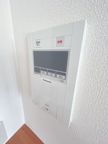 セキュリティ　同物件、別号室の参考写真です。