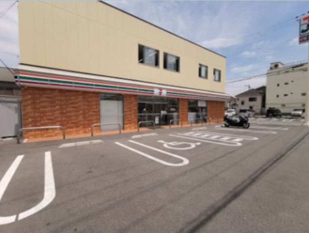 コンビニ　セブンイレブン 堺東浅香山2丁店（コンビニ）まで701m