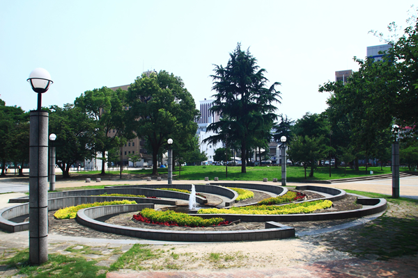 公園　冷泉公園（公園）まで654m