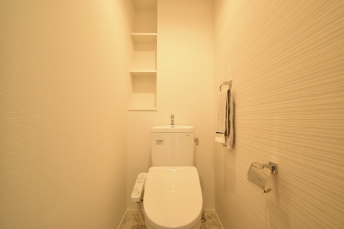 トイレ　※別号室写真（現況を優先いたします）