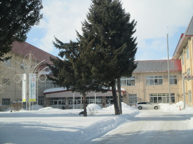 中学校　帯広市立帯広第二中学校（中学校）まで1016m